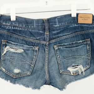 Ladies Size 0 Abercrombie and Fitch Booty Shorts
